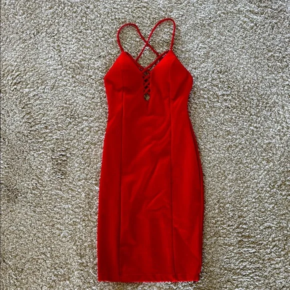 Windsor Dresses | Windsor Red Bodycon Halter Midi Dress | Color: Red | Size: Xs | Ldel29's Closet Windsor Dresses | Windsor Red Bodycon Halter Midi Dress | Color: Red | Size: Xs | Ldel29's Closet